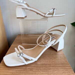 Badgley Mischka Dania Ankle Strap Low Block Sandals Sz 6.5